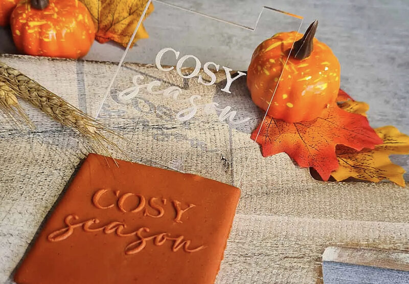 cosy season embosser