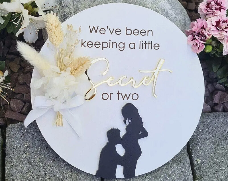 couple secret sign